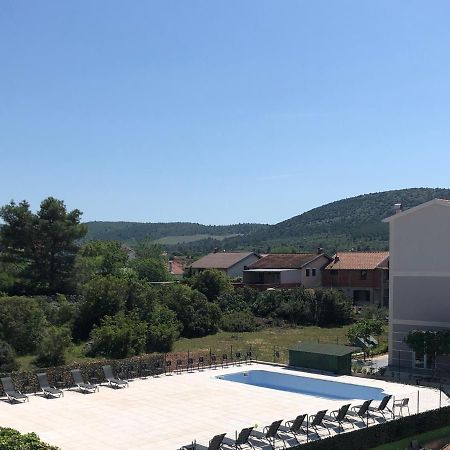 Lipovac Resort Ficus 比利切 外观 照片