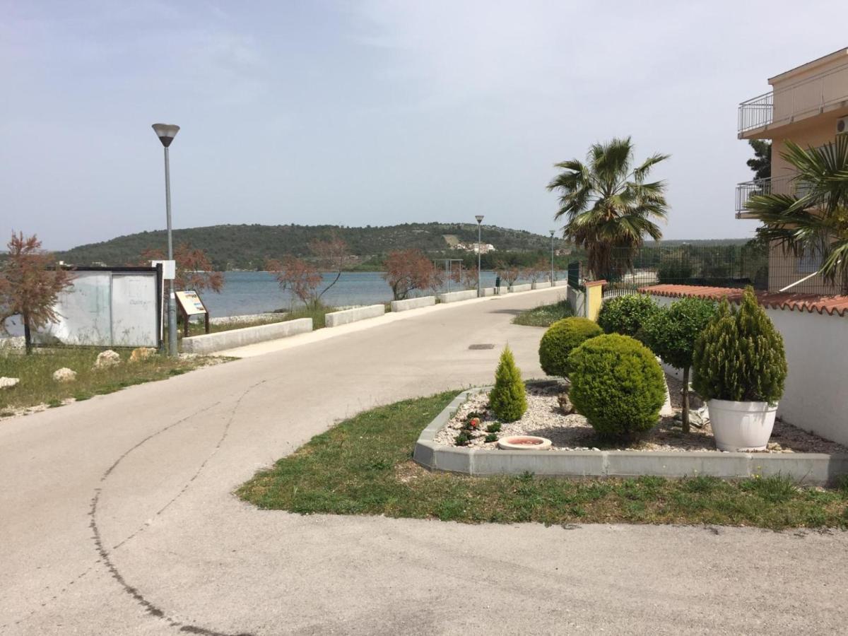 Lipovac Resort Ficus 比利切 外观 照片