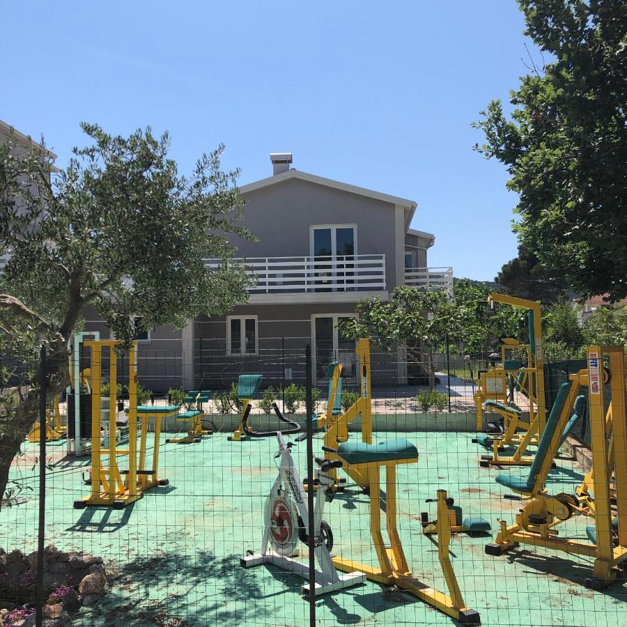 Lipovac Resort Ficus 比利切 外观 照片