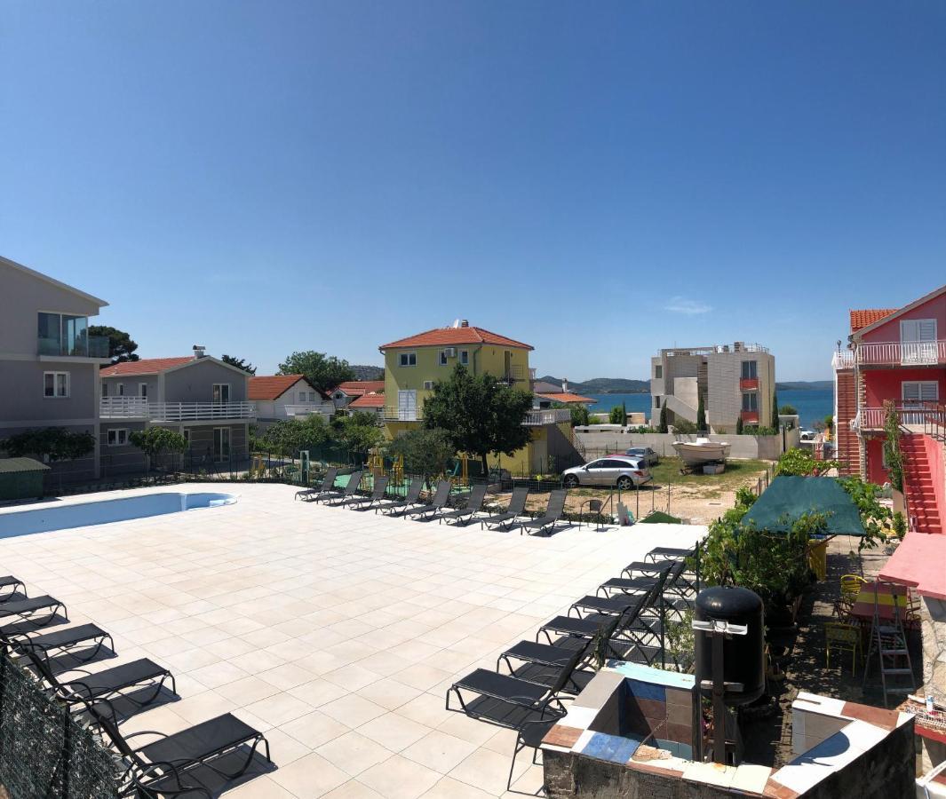 Lipovac Resort Ficus 比利切 外观 照片