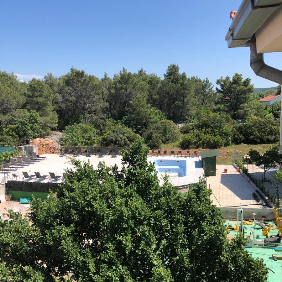 Lipovac Resort Ficus 比利切 外观 照片